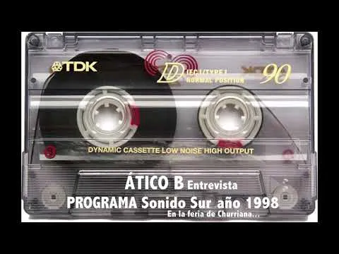 Casete con una etiqueta que identifica la entrevista de Sonido Sur de 1998